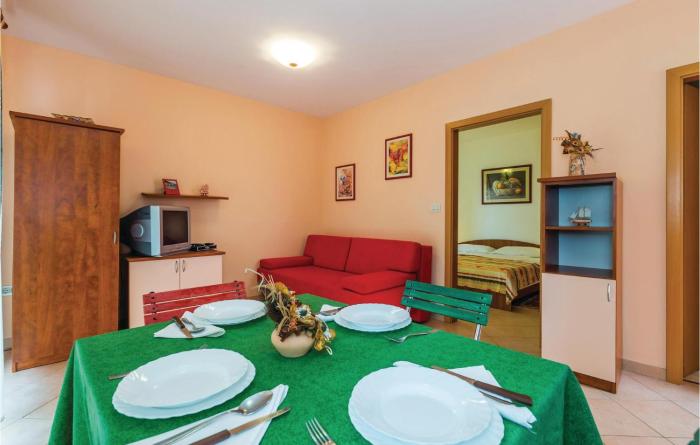 Awesome Apartment In Moscenicka Draga With 1 Bedrooms, Wifi And Outdoor Swimming Pool