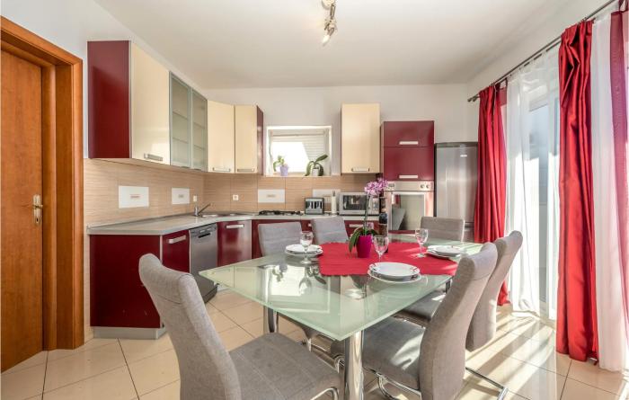 Amazing Apartment In Crikvenica With 2 Bedrooms And Wifi