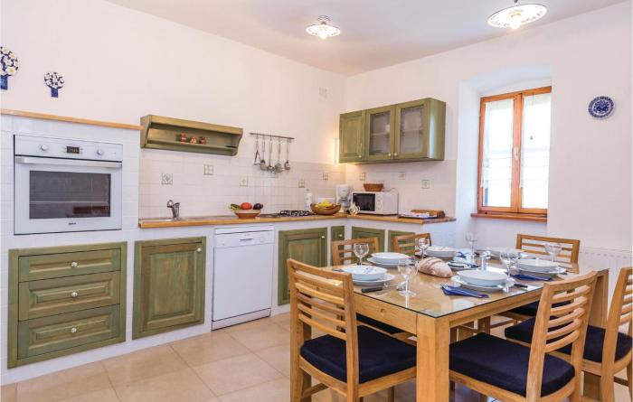 Beautiful Home In Martina With 3 Bedrooms, Wifi And Outdoor Swimming Pool