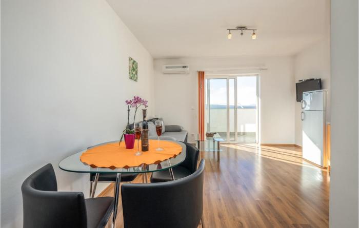 Nice Apartment In Crikvenica With 1 Bedrooms And Wifi
