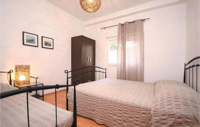 Stunning Apartment In Sibenik With 1 Bedrooms And Wifi