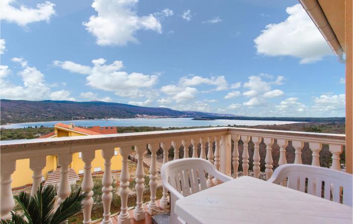 1 Bedroom Gorgeous Apartment In Kornic