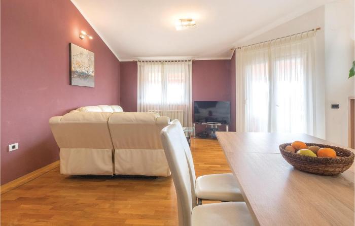 Beautiful Apartment In Pula With 4 Bedrooms And Wifi