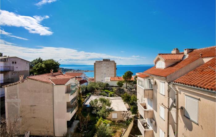 Nice Apartment In Makarska With 2 Bedrooms And Wifi