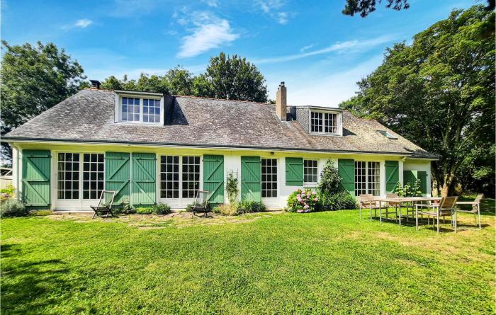 3 Bedroom Nice Home In Clohars-Carnoet