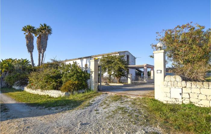 Awesome Home In Scicli With Kitchen