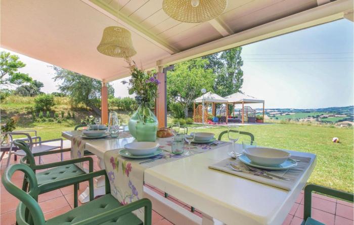 2 Bedroom Cozy Home In Fano -Pu-