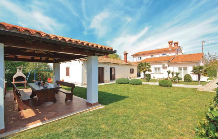 Holiday Home Hrboki Iii