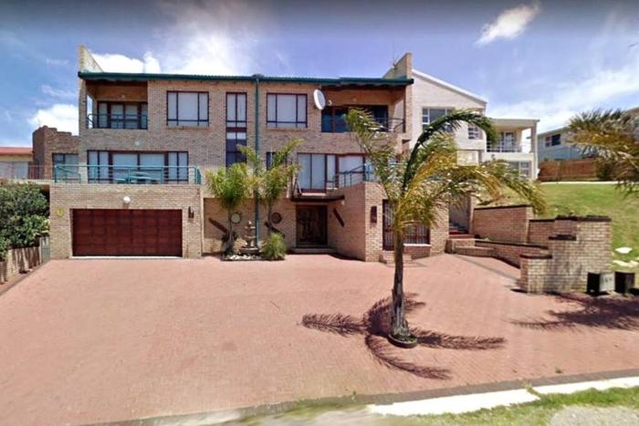 Villa @ 19 Palm with spectacular sea views