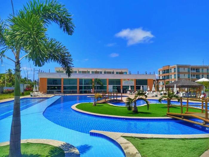 Muro alto condomínio clube flats