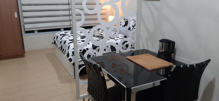 Cozy City View Condo @ Newport NAIA T3 Airport & RWM