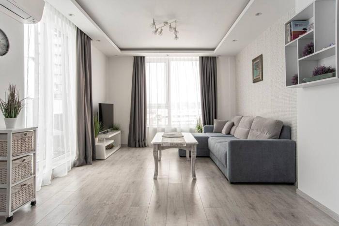 Sunny & Stylish Brand new 2bdr Apartment + Parking