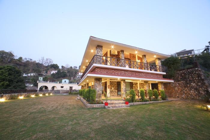 Ghughuti Baasa Home Stay, Dehradun