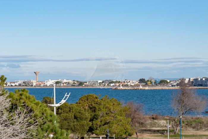 AS9557 - Studio vue sur la mer avec parking privé proche centre ville