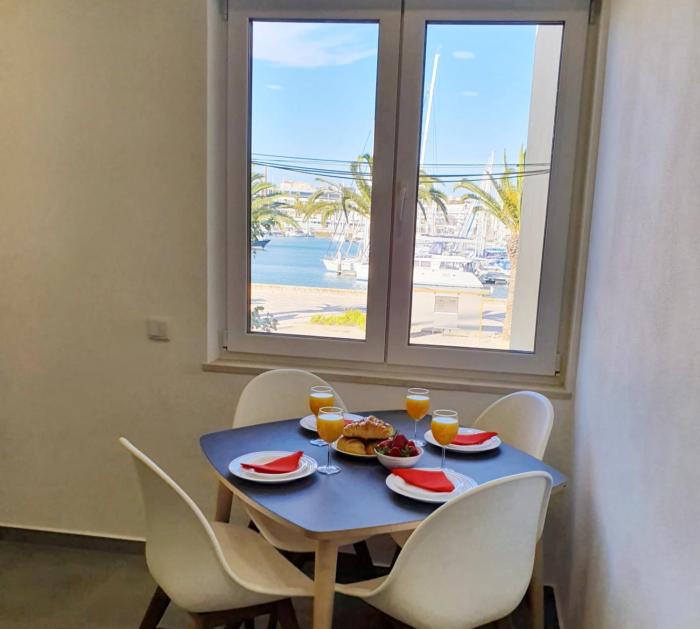 Lagos Marina and promenade view apartment central