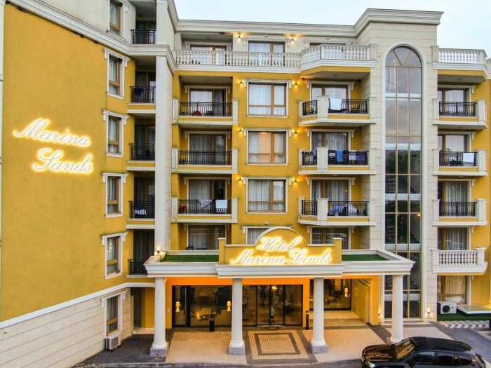 Marina Sands Bijou Boutique - Amazing views