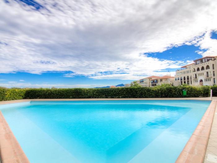 Apartment Catalona by Interhome
