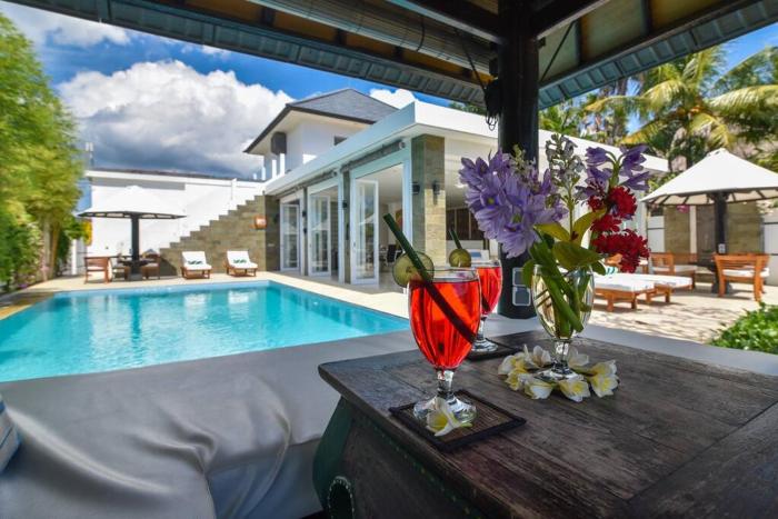 Villa Lovina Beach 2
