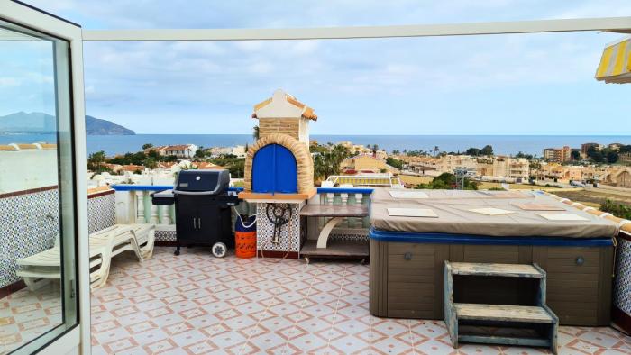 Charming Apartment in Mazarrón with Sea View, 110 m²