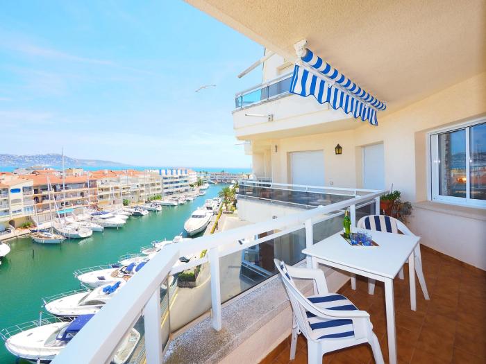 Apartment Club Nautic-17 by Interhome