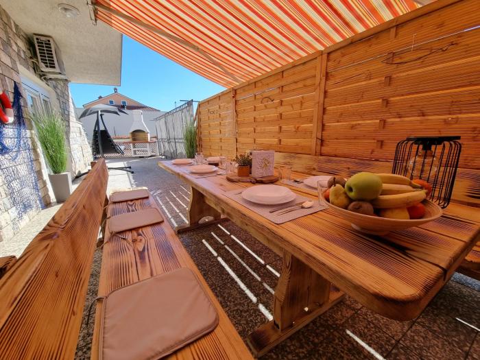 ANAMARIJA 1 Apartment with terrace and grill