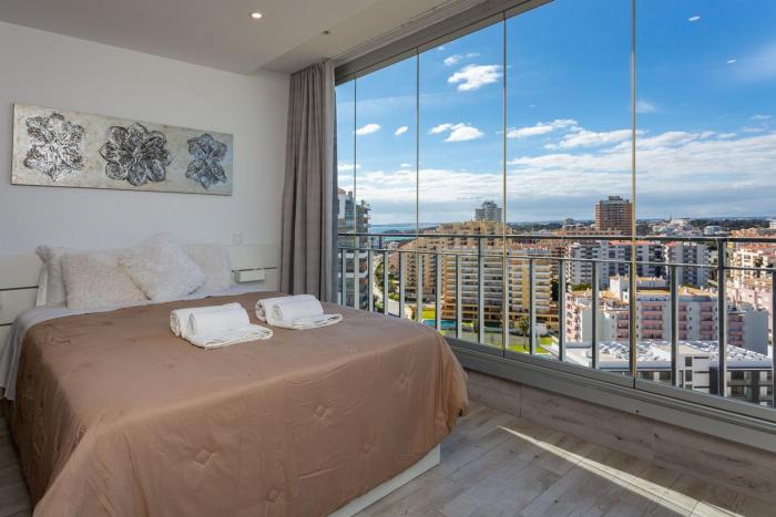 Oakland Apartment W Sea View by LovelyStay