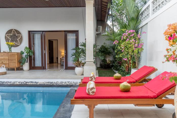 CASA MALEH 2BR lively villa in kayuaya seminyak