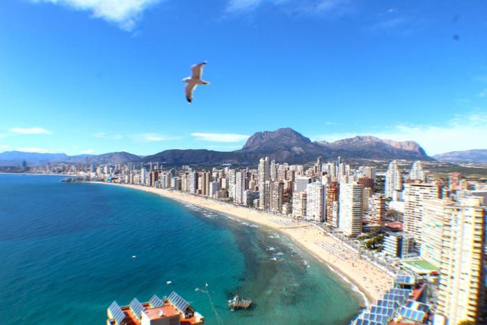 Don Miguel II 18-G Levante Beach