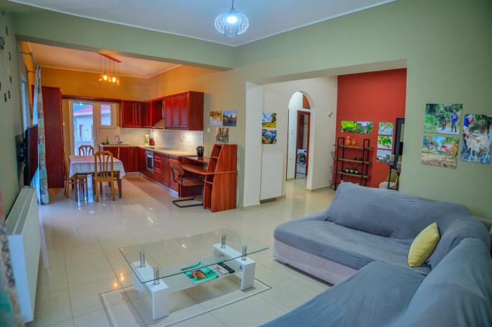 Mpoulakis Apt 98