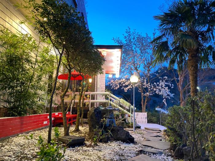 Hanamizuki Onsen Resort