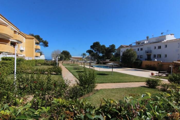 Apartamento planta baja en la playa de Javea, reserva minima 10 noches