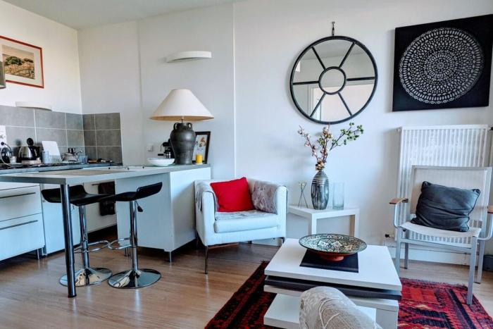 Charming bright T2 balcony parking telework