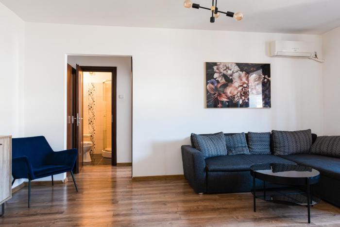 Chic 2-Room Apartment in the Heart of Bucharest with Amazing View