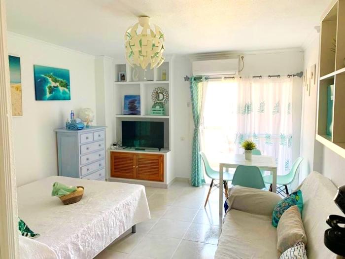 Cozy studio in Benalmádena with sea view 33 m²