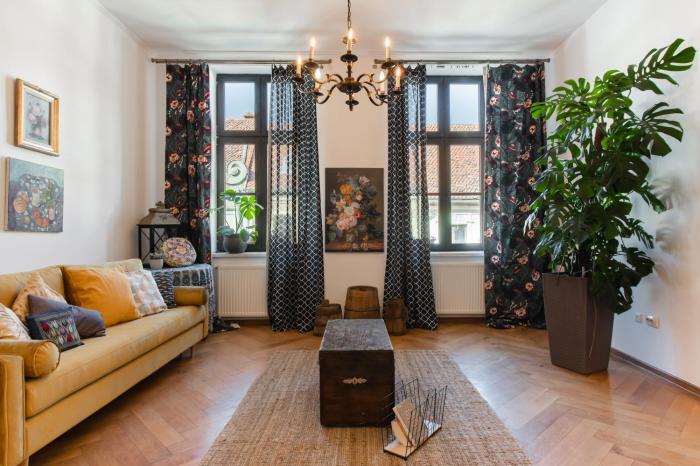 City Center Art Deco Apartment