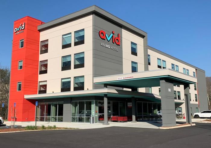 avid hotels - Salem by IHG