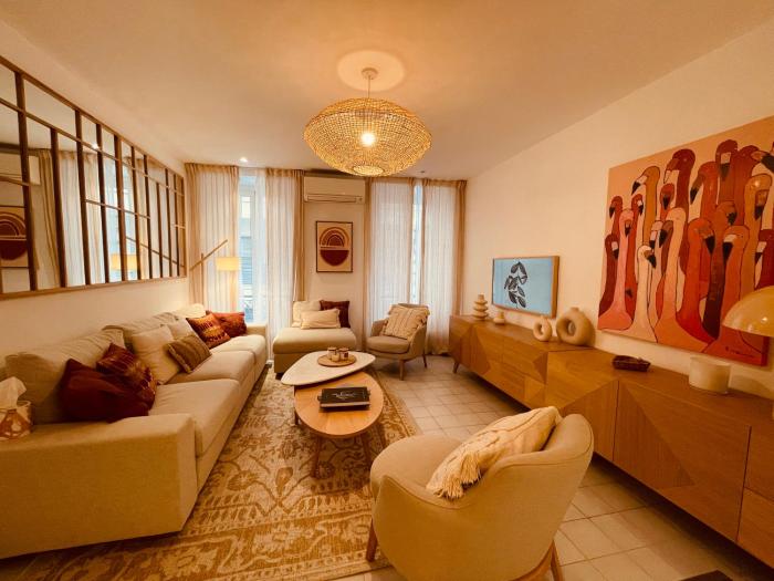Nice Renting - PAGANINI - Spacious Apartment - 2 BedRooms - King Bed - Bathtub - Heart of Nice