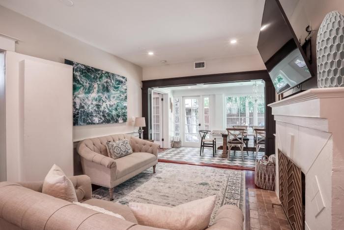 Extraordinary Old Florida home with designer interior & backyard treehouse