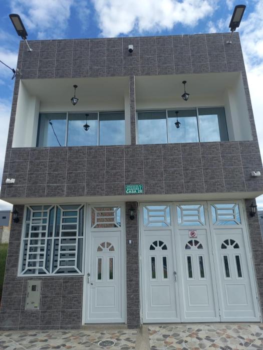 Confortable casa vacacional en Carmen de Apicalá