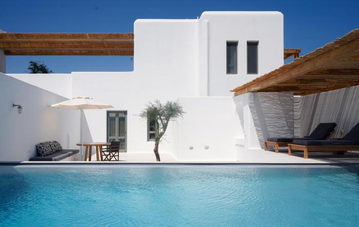 Alio Naxos Luxury Suites