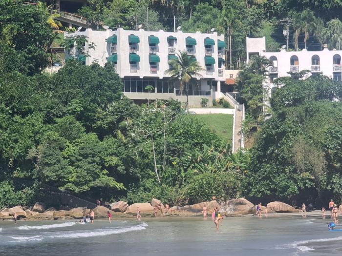 Apartamento Pé na Areia - Ubatuba Toninhas - 5 pessoas