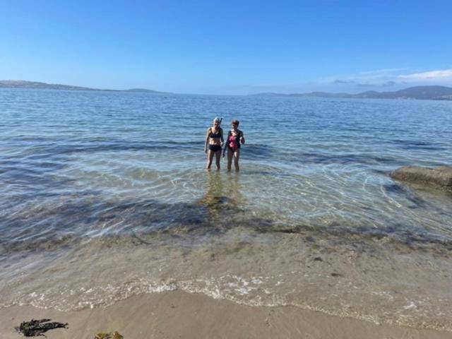 Beachside Taroona with Spa