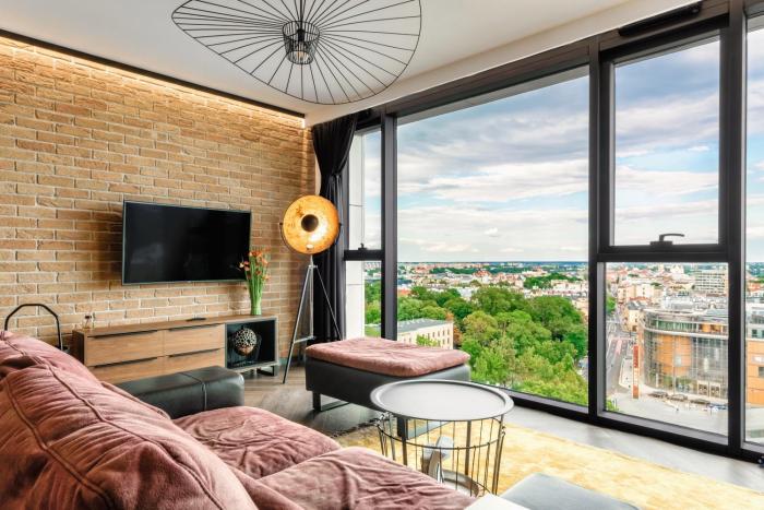 SkyView Suite - Niepowtarzalny widok i basen