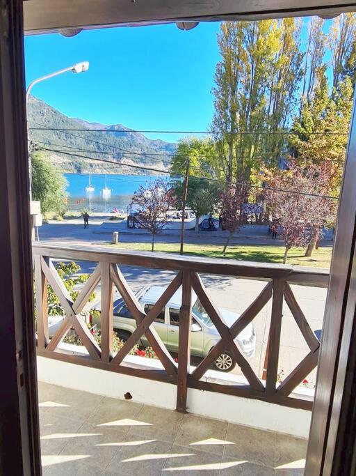 Puerto Cabañas Lacar