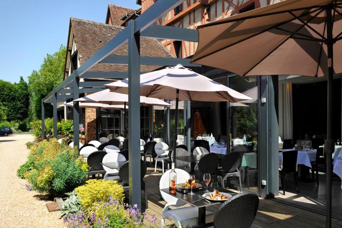 Logis Hotels Restaurant le SAINT-JACQUES -Cloyes les 3 Rivieres