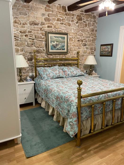 Studio Apartment Sweet Dreams