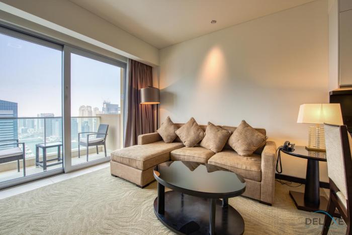 Marina Gem with Overlooking Canal Views 1BR Next to Mall, The Address Residences, Dubai Marina by Deluxe Holiday Homes