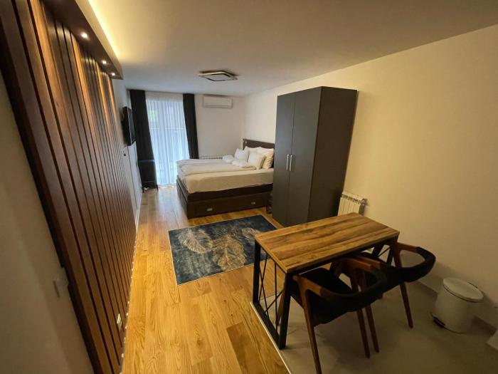 Princess - free parking place in the garage