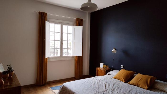 Casco antiguo con patio y a 5 min de la playa