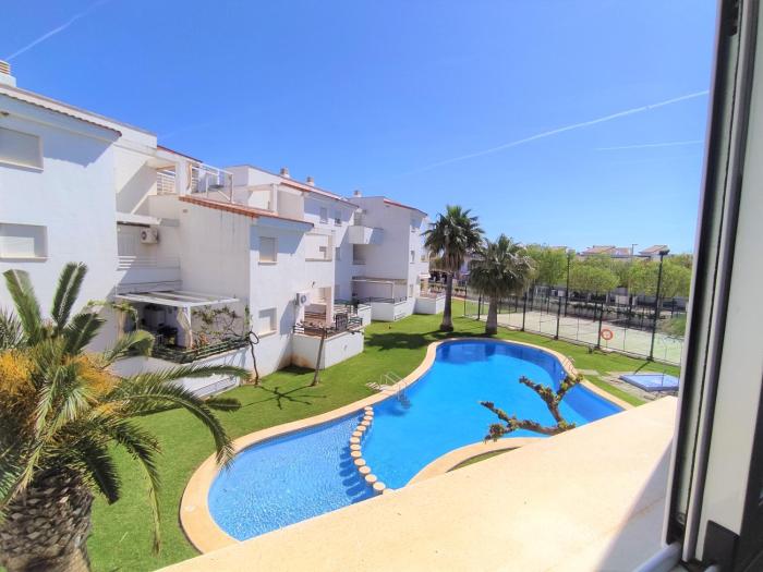 Urbanización familiar LAS BRISAS 35 TERRAZA Y PISCINA Albert Villas